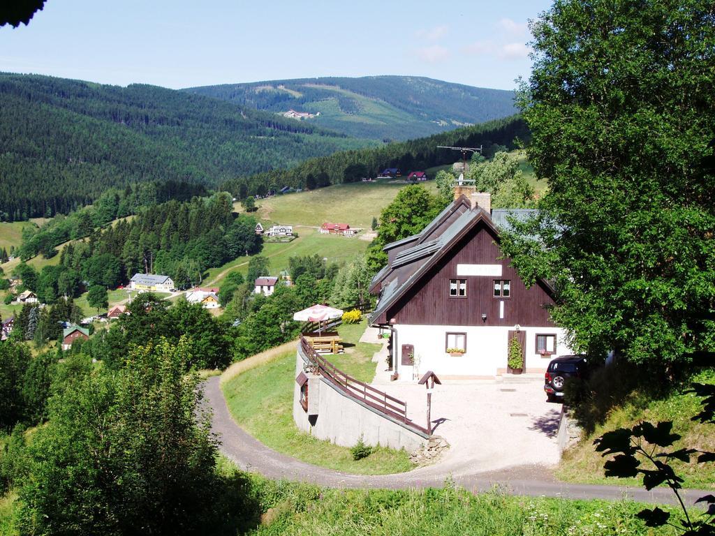 Penzion Kobr Pec pod Snezkou Exteriör bild